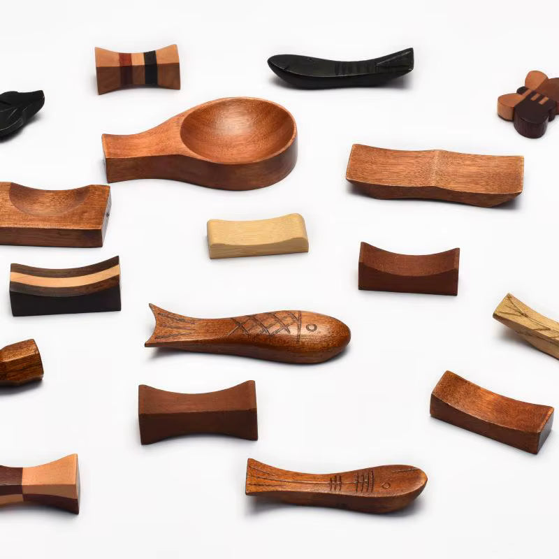 Creative Wooden Chopsticks Holder (1 pcs)
