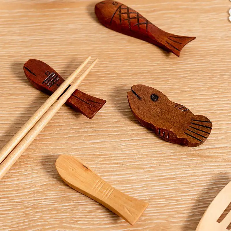 Creative Wooden Chopsticks Holder (1 pcs)