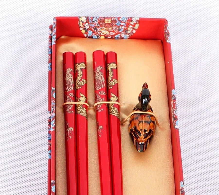 Chinese Dragon and Phoenix Design Chopsticks Set (2 Pairs)