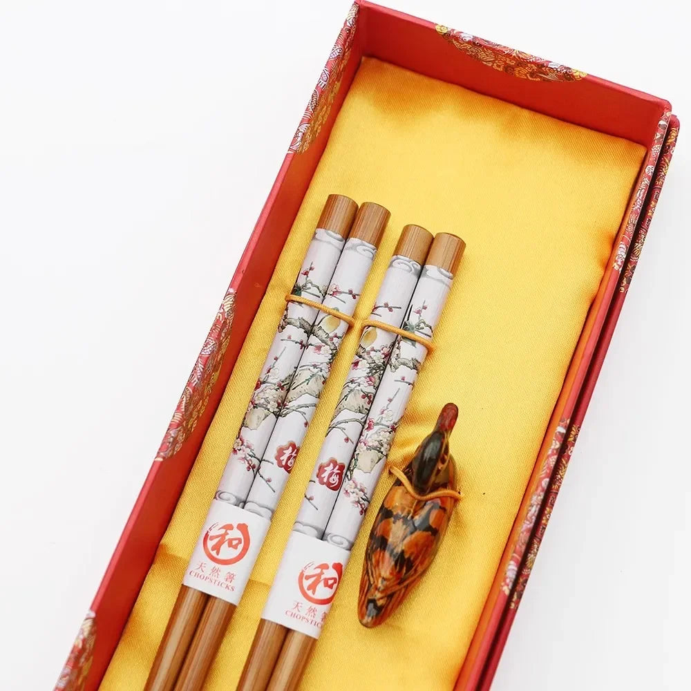 Chinese Dragon and Phoenix Design Chopsticks Set (2 Pairs)