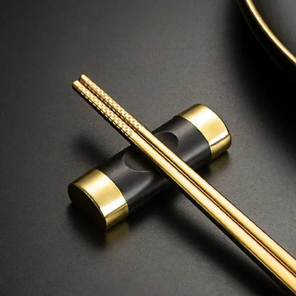 Alloy Chinese Chopsticks Holder (1 PCS) - Aptiaide14:193black gold