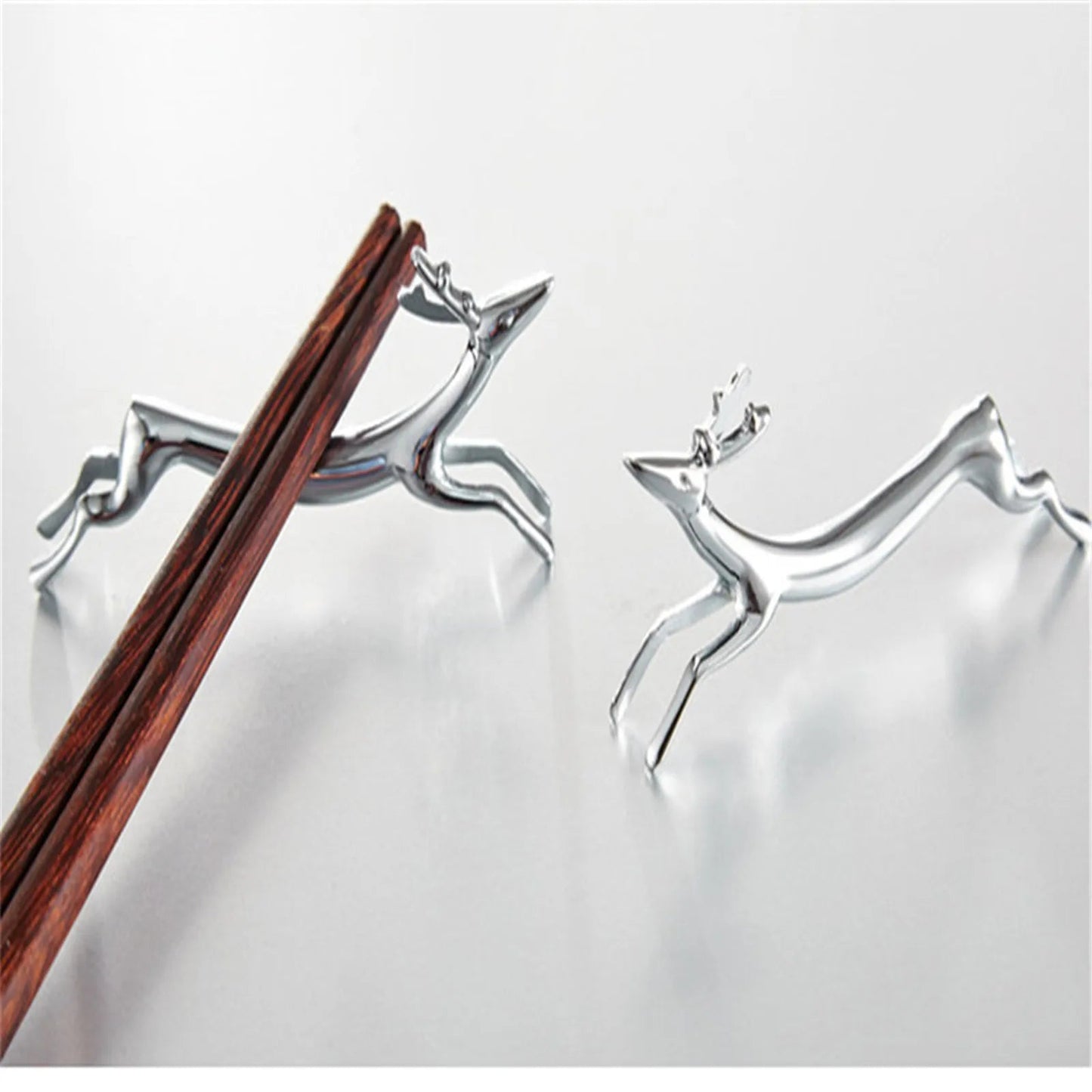 Creative Metal Puppy/Deer Chopstick Holder (1 Pair) - Aptiaide14:193A