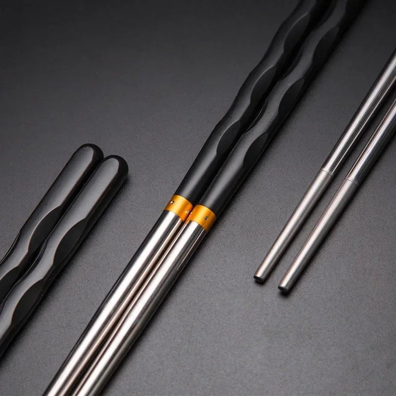 Modern Minimalist Metal Chopsticks (1 Pair) - Aptiaide14:1931